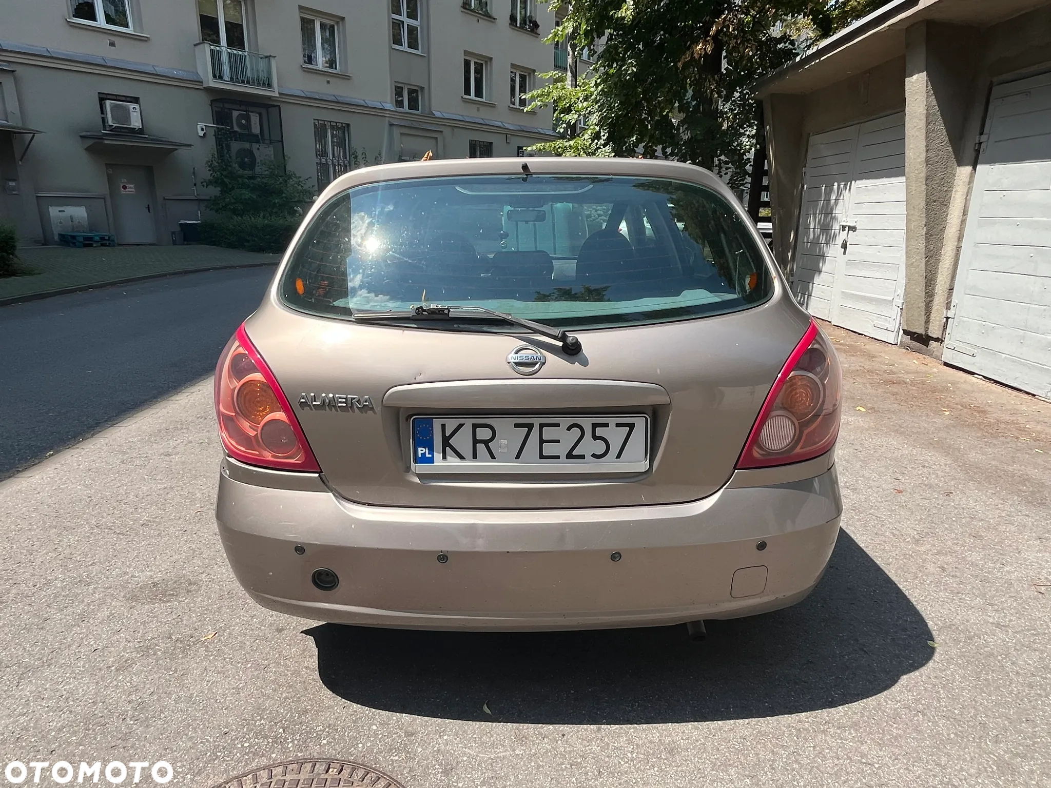 Nissan Almera II 1.8 Visia - 4