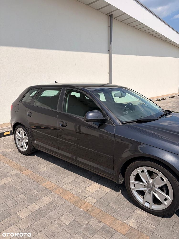 Audi A3 Sportback - 5