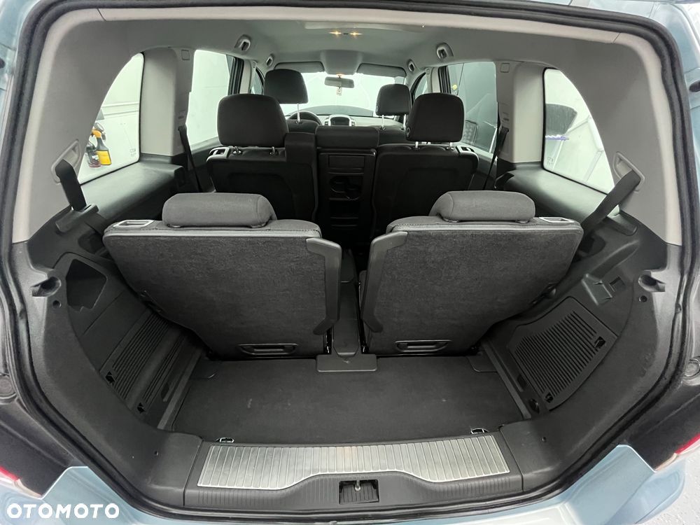Opel Zafira - 30