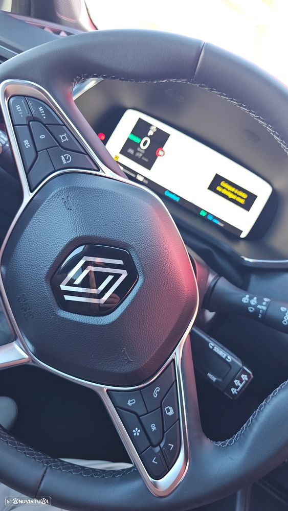 Renault Captur 1.6 E-Tech Full Hybrid Evolution - 28