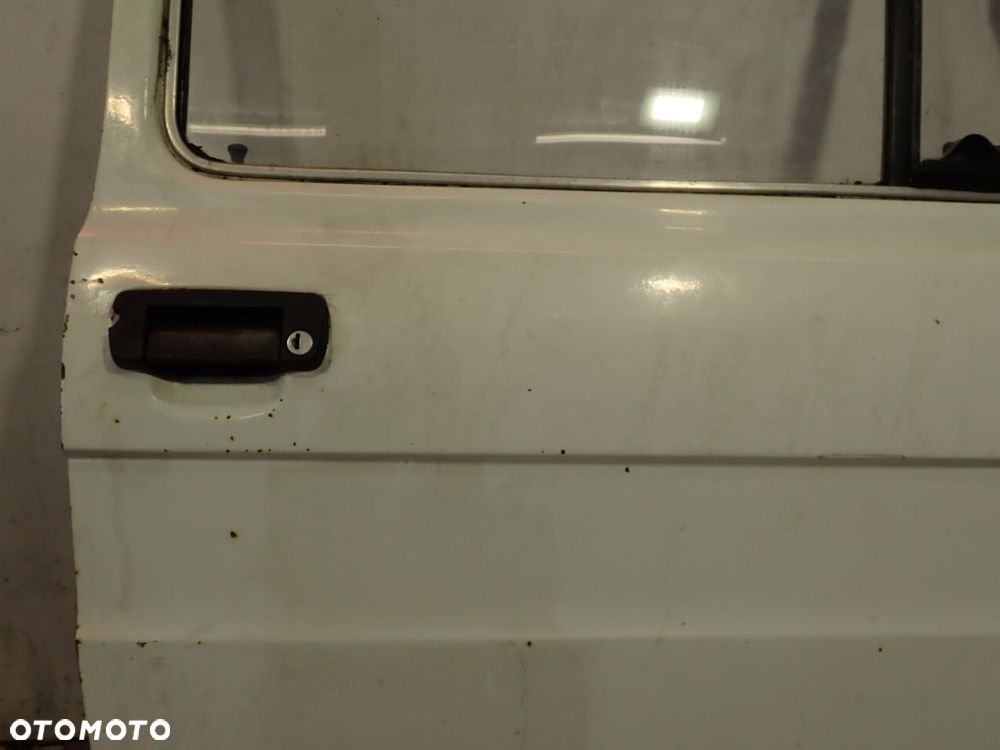 DRZWI PRAWY PRZÓD FIAT 126P - 5