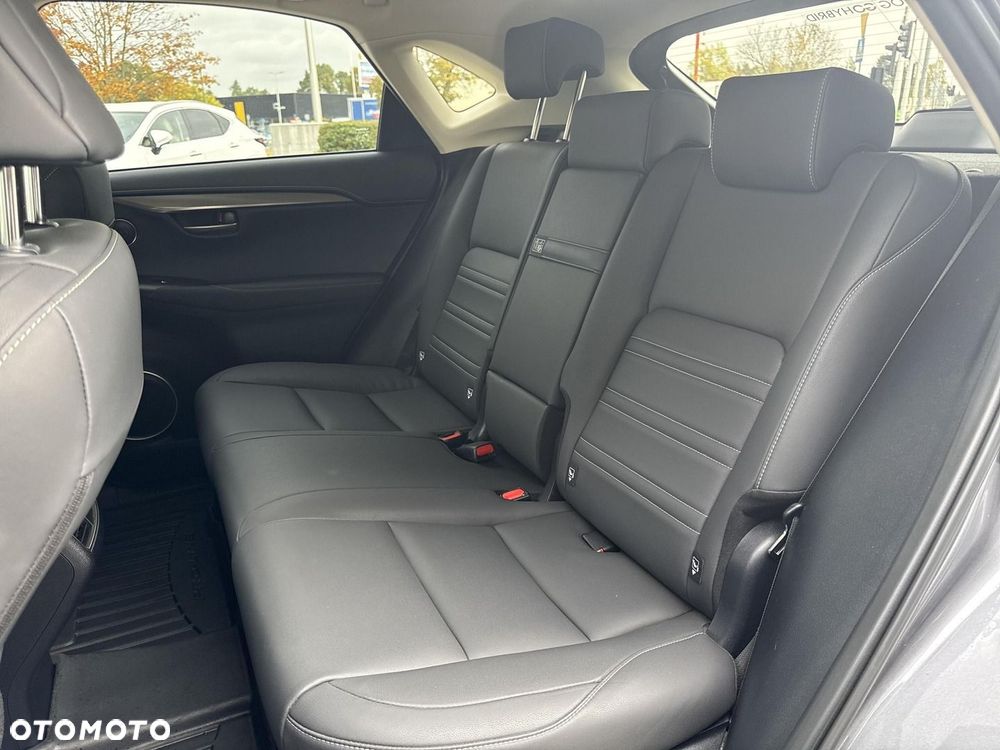 Lexus NX 300h F Impression AWD - 17