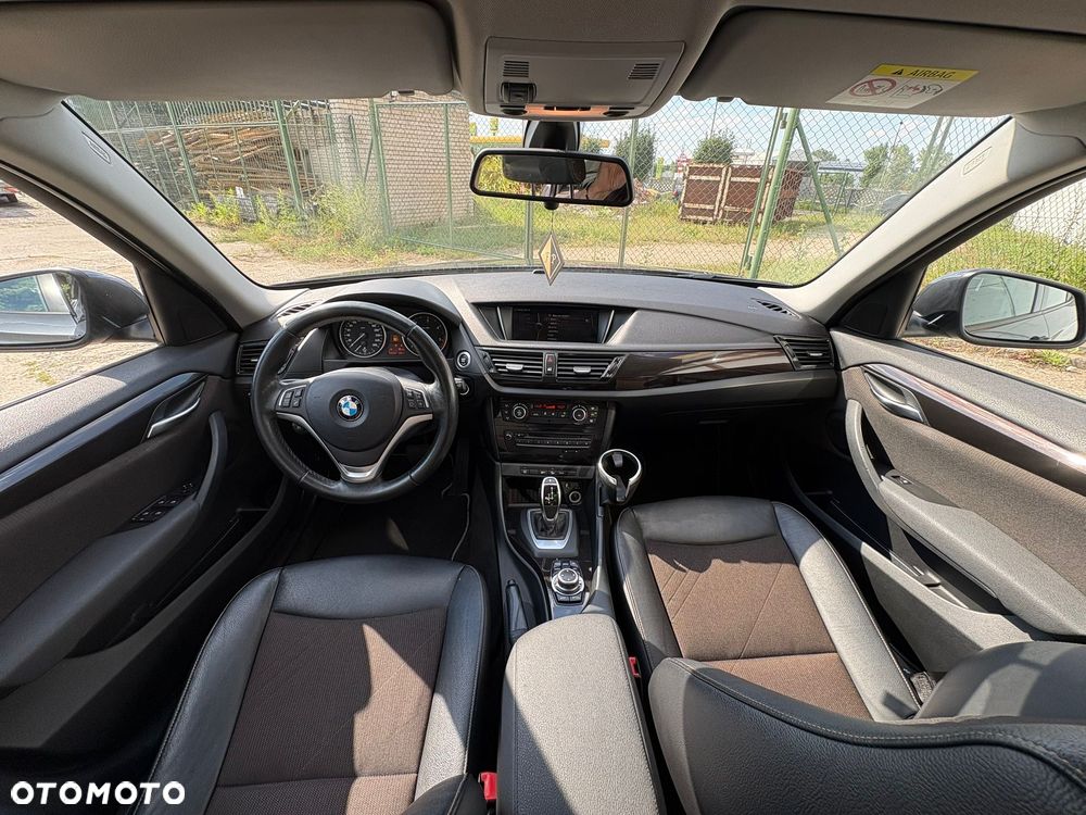 BMW X1 xDrive18d - 11