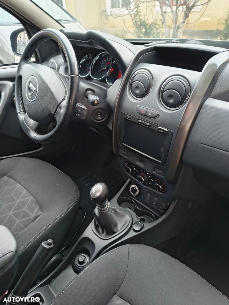 Dacia Duster 1.5 dCi 4x4 Laureate - 8