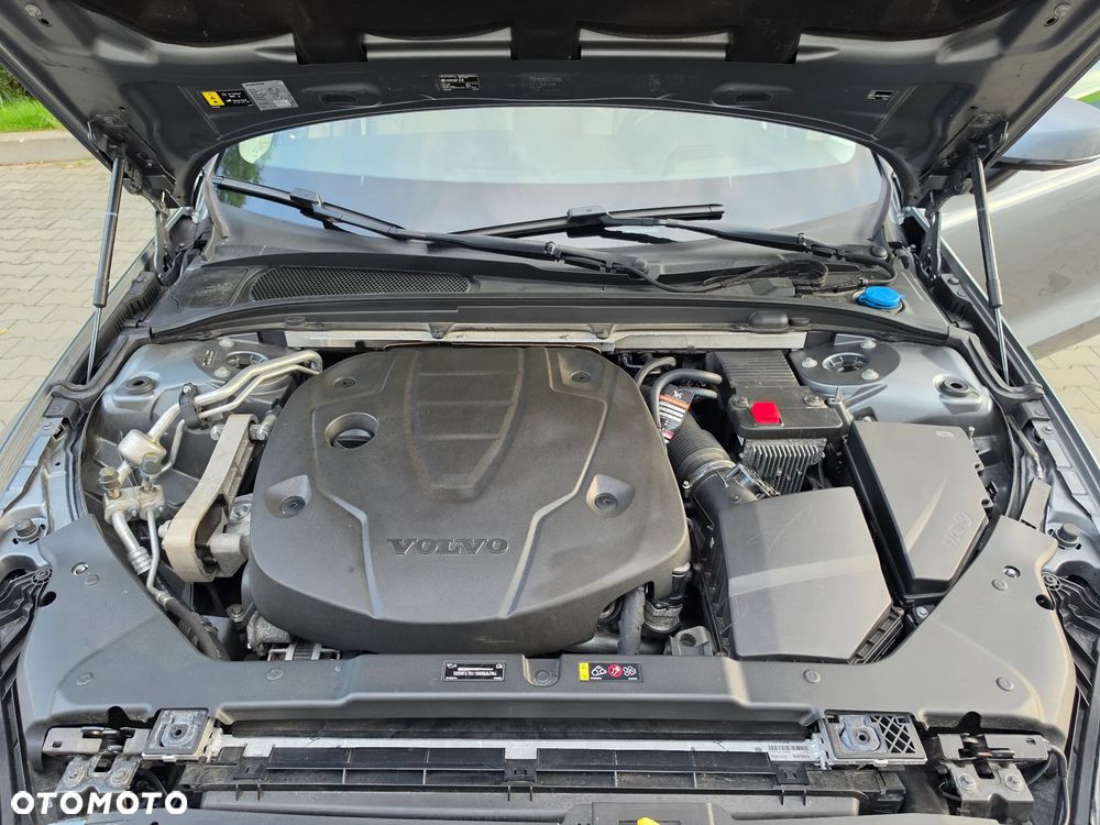 Volvo V60 D4 Momentum - 23