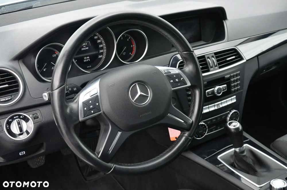 Mercedes-Benz Klasa C 200 CDI DPF (BlueEFFICIENCY) - 21