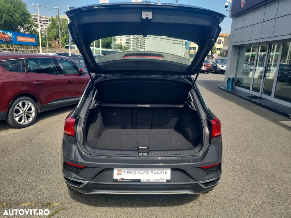 Volkswagen T-Roc - 14