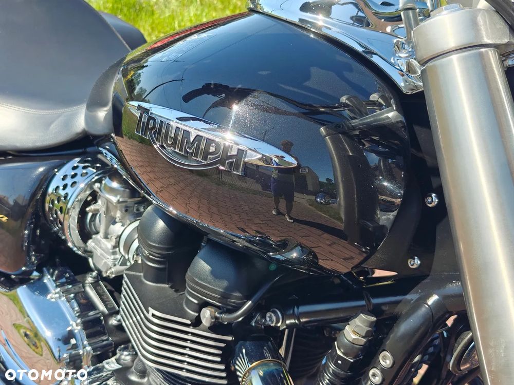 Triumph America - 12