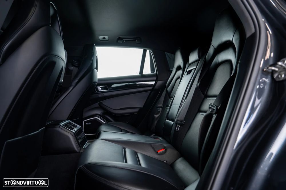 Porsche Panamera Sport Turismo - 31