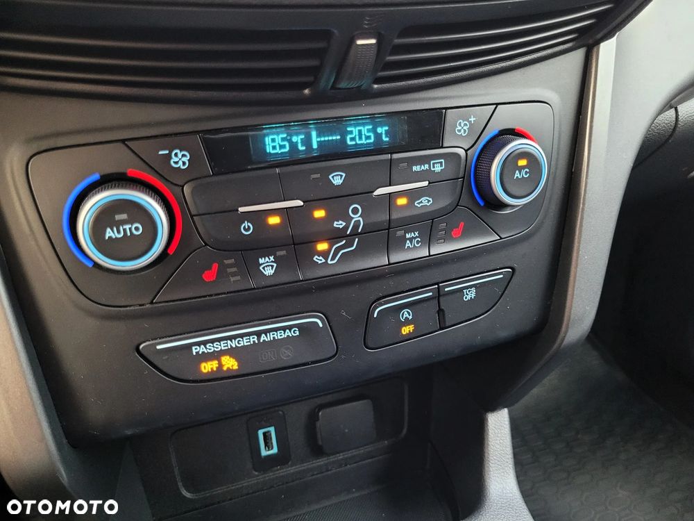 Ford Kuga 1.5 EcoBoost 4WD Trend - 26