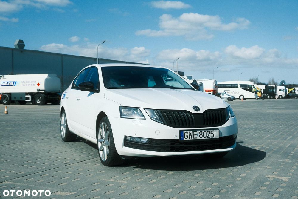 Skoda Octavia 1.5 TSI ACT Style DSG - 2