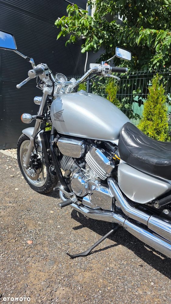 Honda VF - 12
