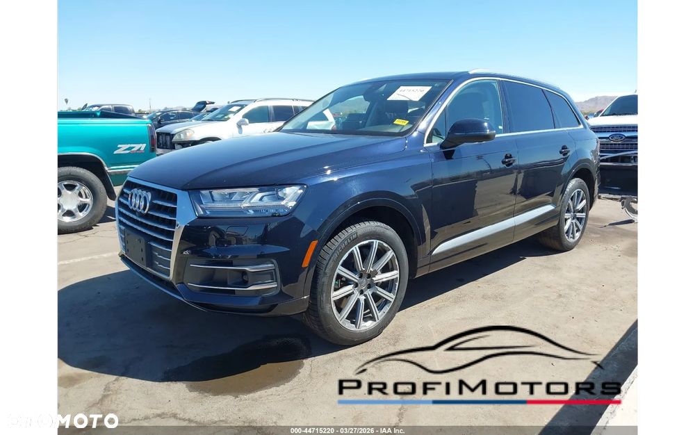 Audi Q7 - 1