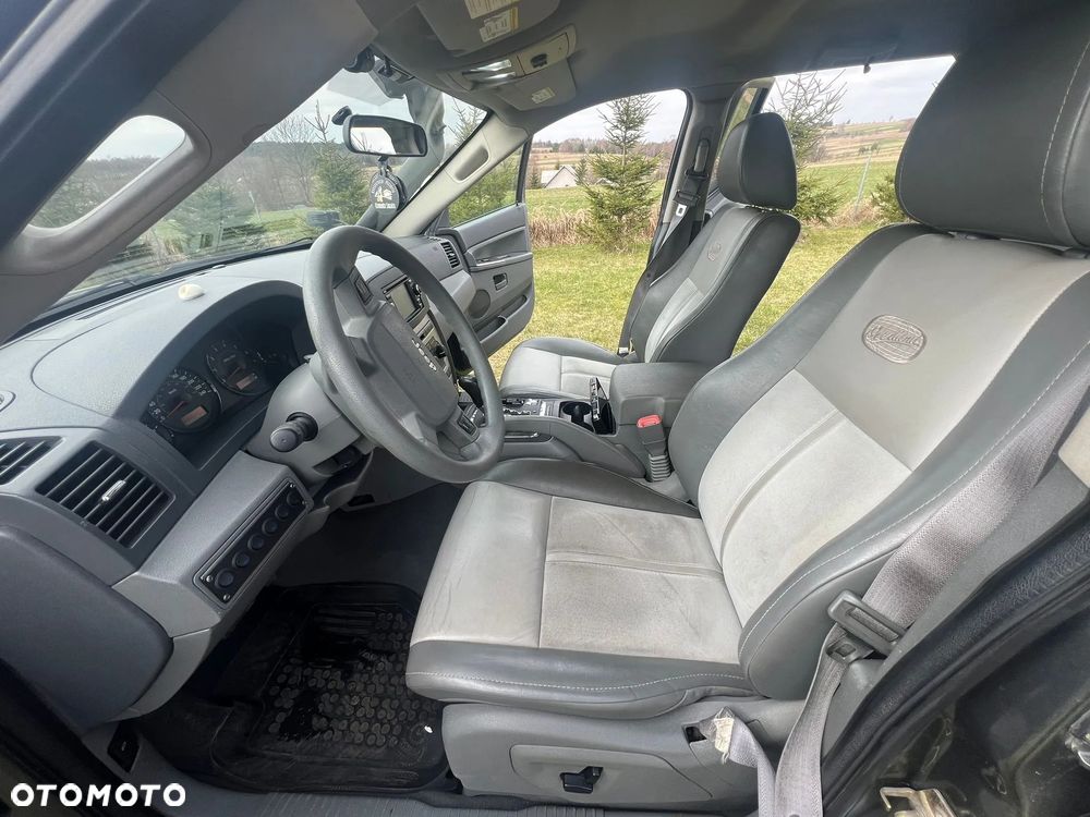 Jeep Grand Cherokee - 9