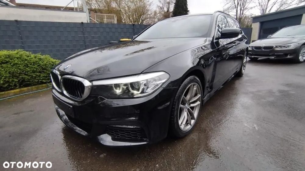 BMW Seria 5 520d M Sport Edition - 1