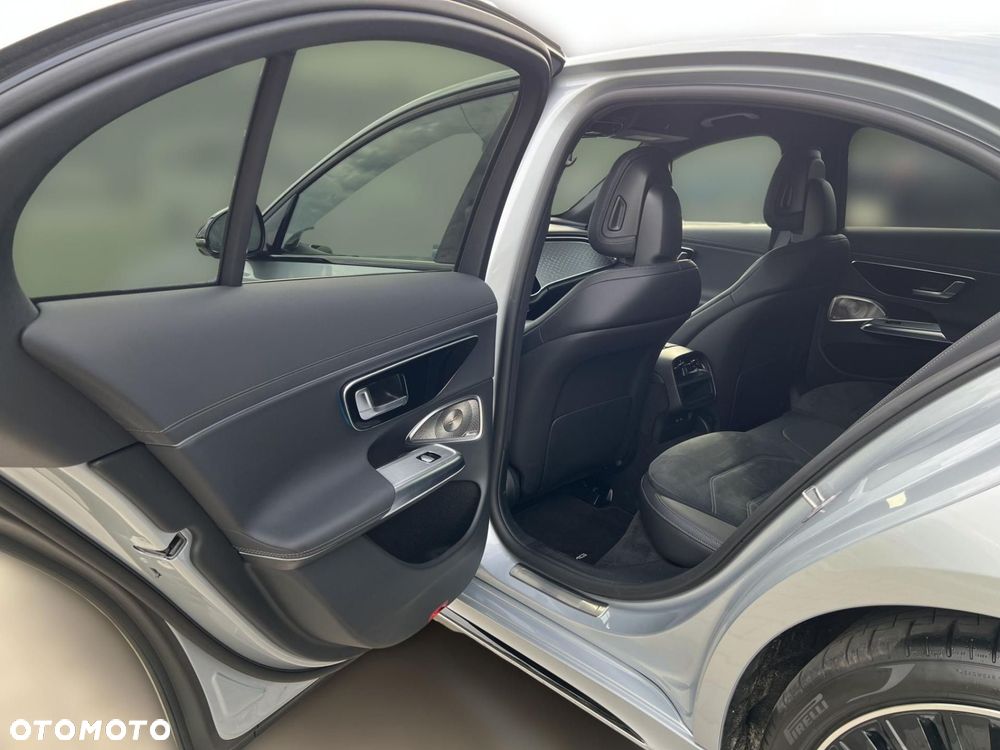 Mercedes-Benz Klasa E - 15