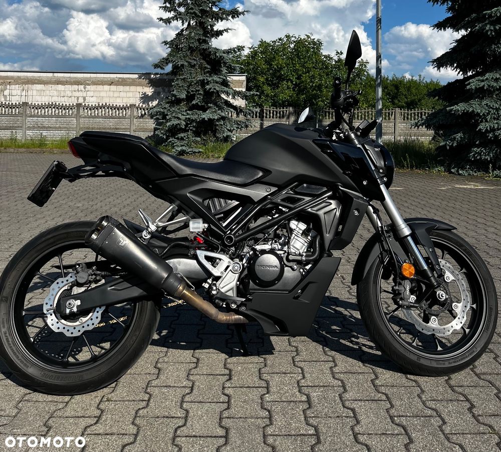 Honda CB - 1