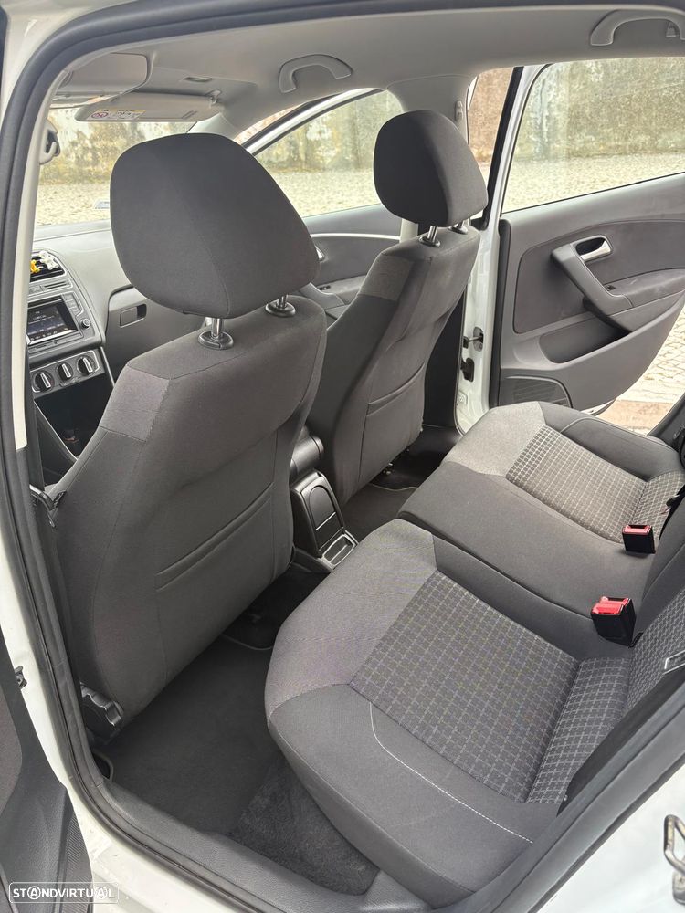 VW Polo 1.0 Trendline - 21