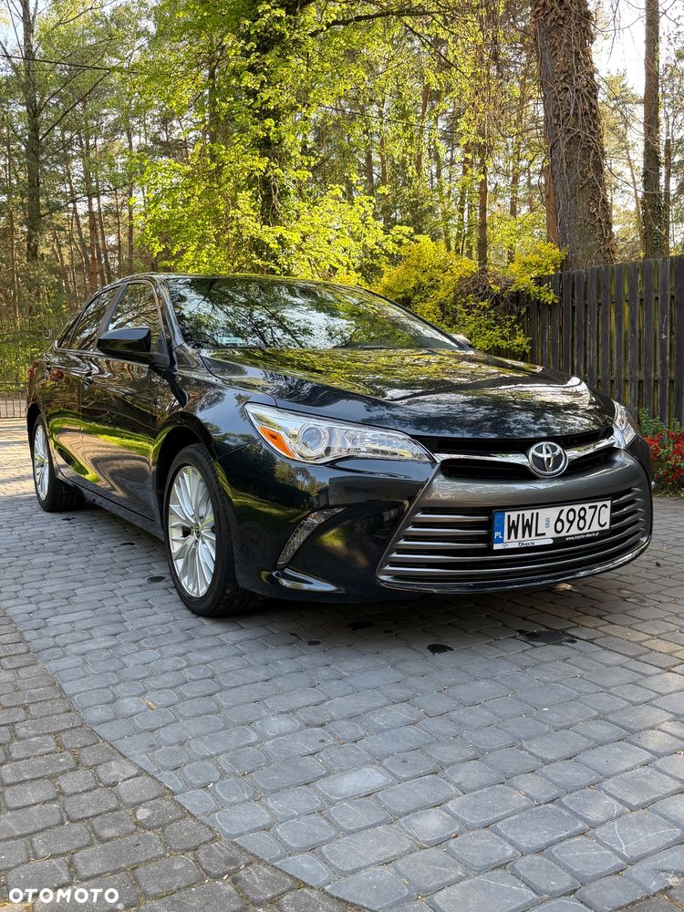 Toyota Camry 2.5 XLE - 1