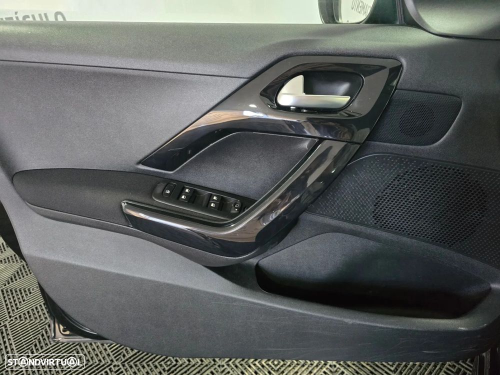 Peugeot 208 1.6 e-HDi Active - 13