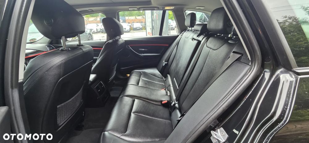 BMW Seria 3 320d Edition Luxury Line Purity - 33