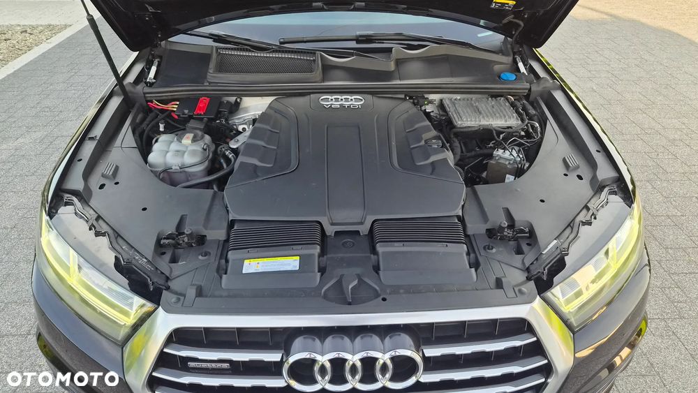 Audi Q7 - 36