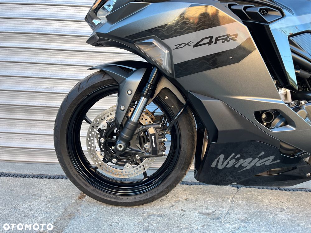 Kawasaki Ninja 400 - 35