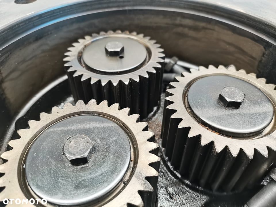 Reduktor Claas Scorpion 9055 {Carraro} - 8