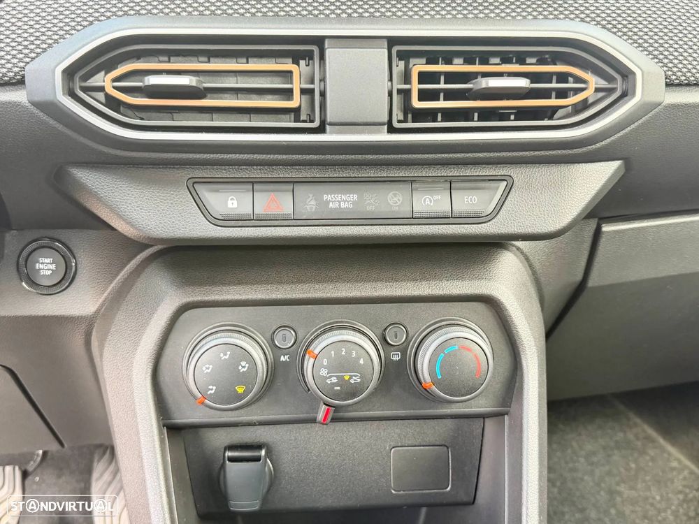 Dacia Sandero - 13
