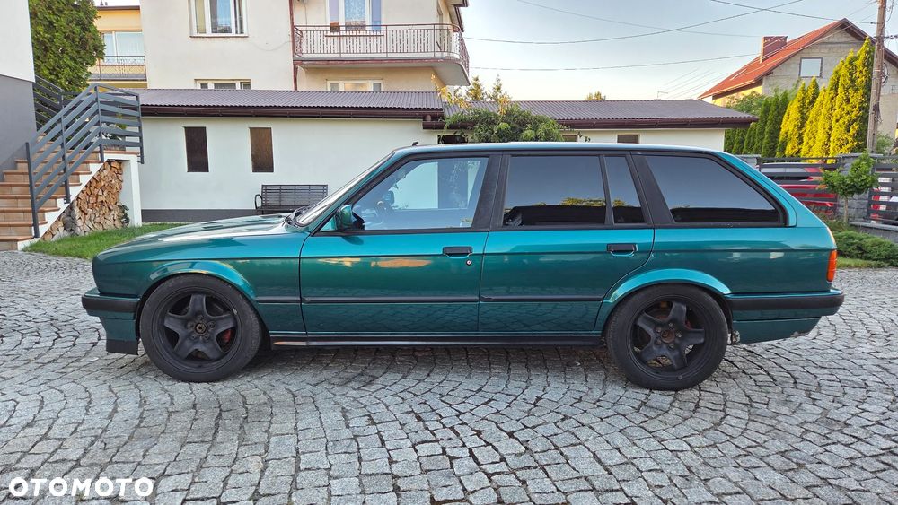 BMW Seria 3 320i - 3
