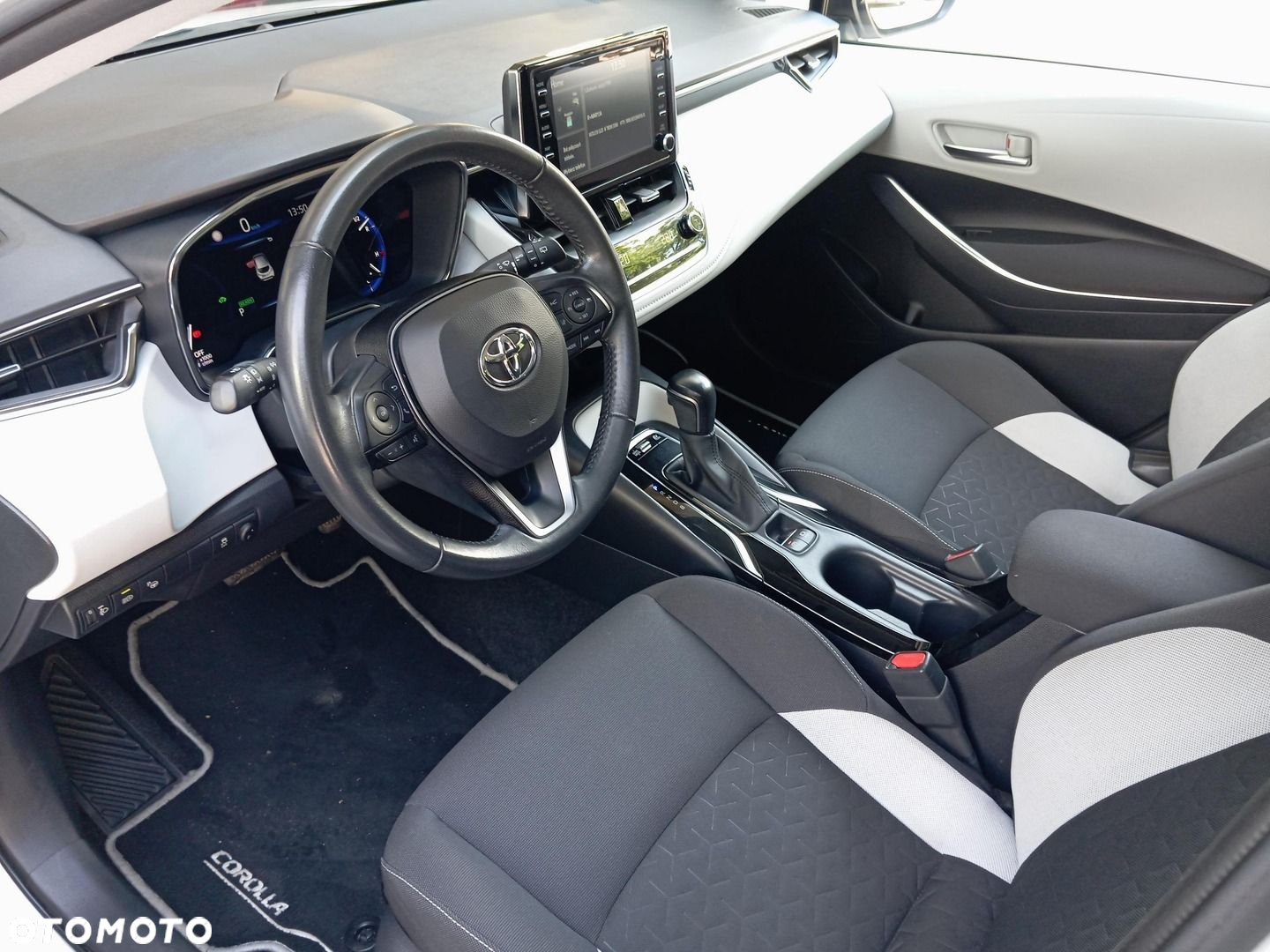 Toyota Corolla 1.8 Hybrid Comfort - 10
