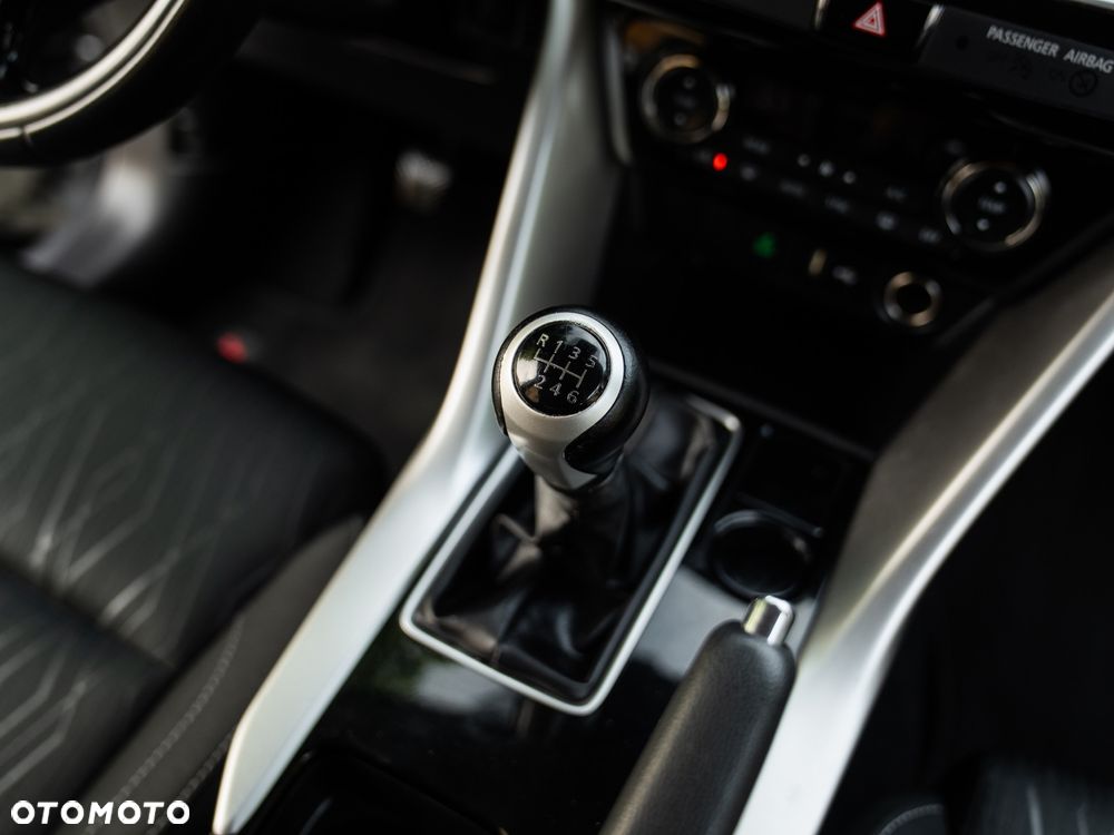 Mitsubishi Eclipse Cross 1.5 T Intense - 29