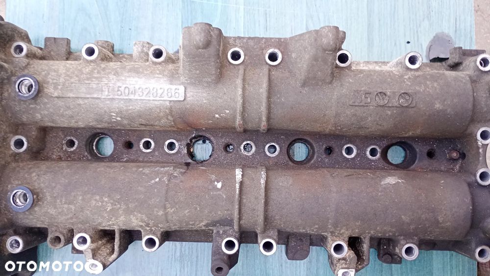 F.V 504328266 POKRYWA ZAWORÓW WAŁEK ROZRZĄDU 502270043 DUCATO 3.0  BOXER DUCATO  3.0 502270042 - 3