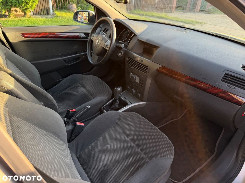 Opel Astra 1.7 CDTI Enjoy - 10