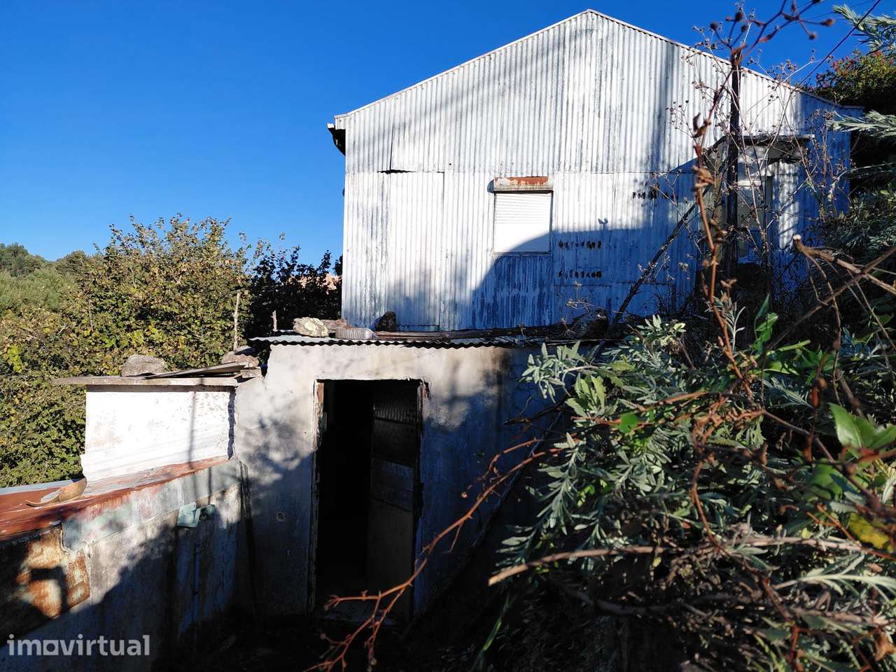 Moradia T2 para Remodelar em Avintes, 781 m2, EXCELENTE INVESTIMENTO! - Grande imagem: 2/22