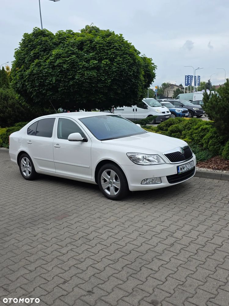 Skoda Octavia 1.6 Elegance - 4