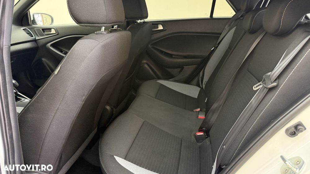 Hyundai i20 - 9