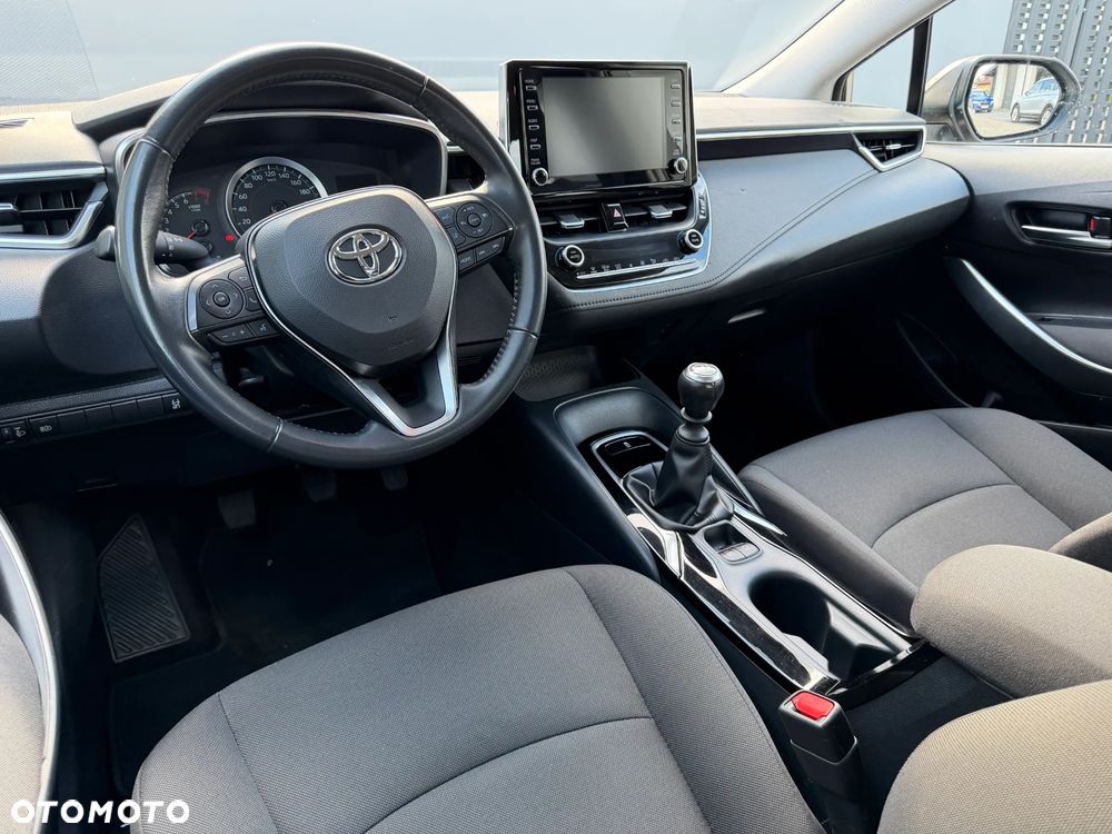 Toyota Corolla 1.5 Comfort - 11