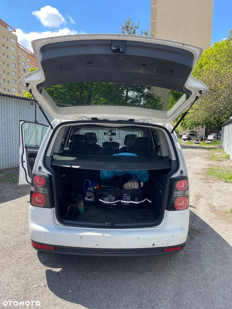 Volkswagen Touran 1.9 TDI Freestyle - 10