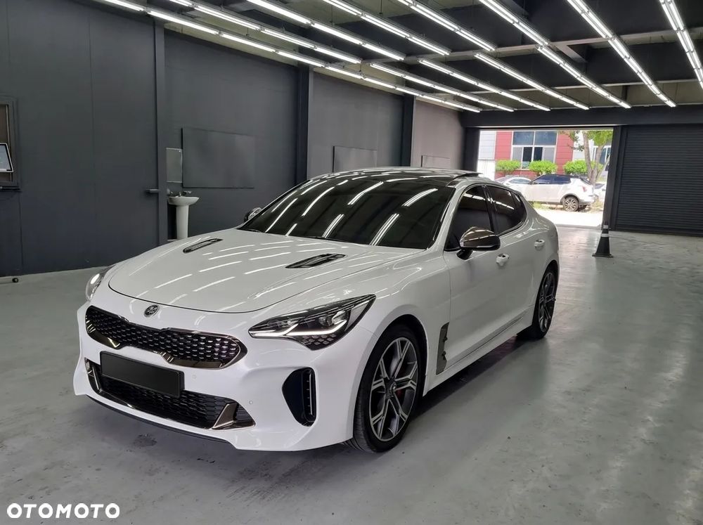 Kia Stinger 2.0 T-GDI GT Line - 2
