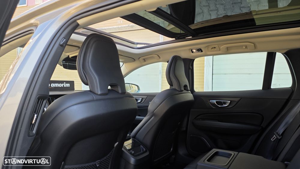 Volvo V60 2.0 T8 AWD TE Inscription - 24