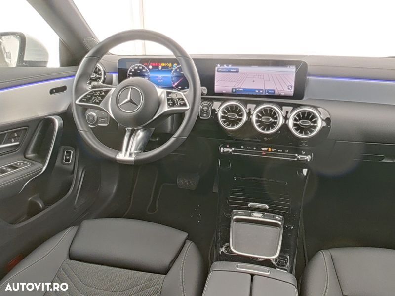 Mercedes-Benz CLA 180 7G-DCT Progressive Line Advanced - 9