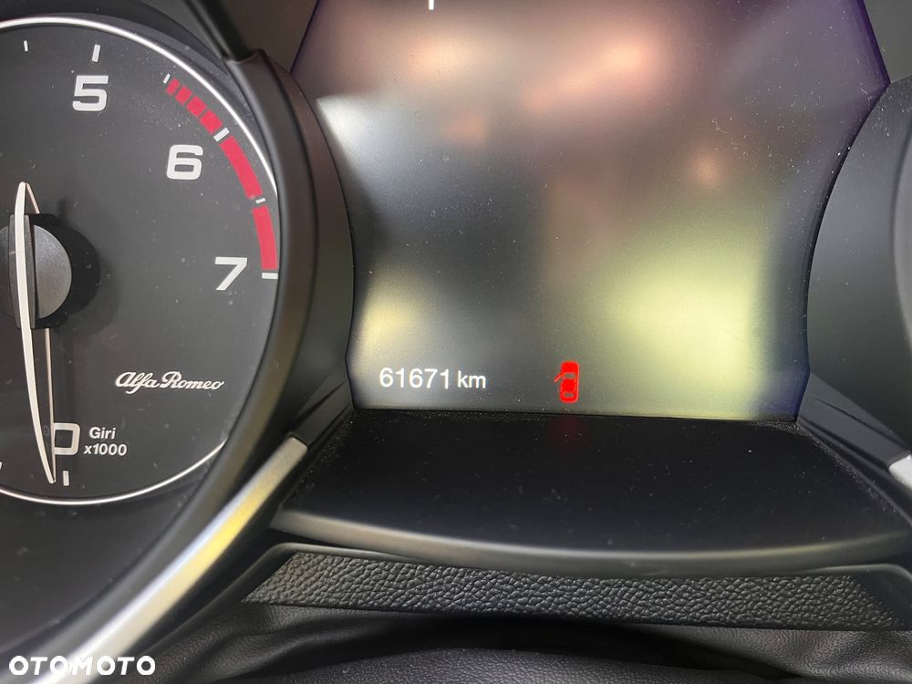 Alfa Romeo Stelvio - 18