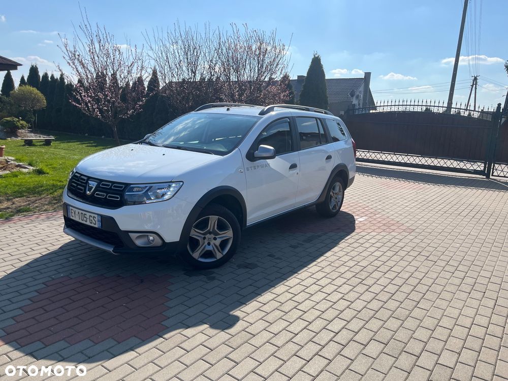 Dacia Logan dCi 90 S&S Stepway Celebration - 12