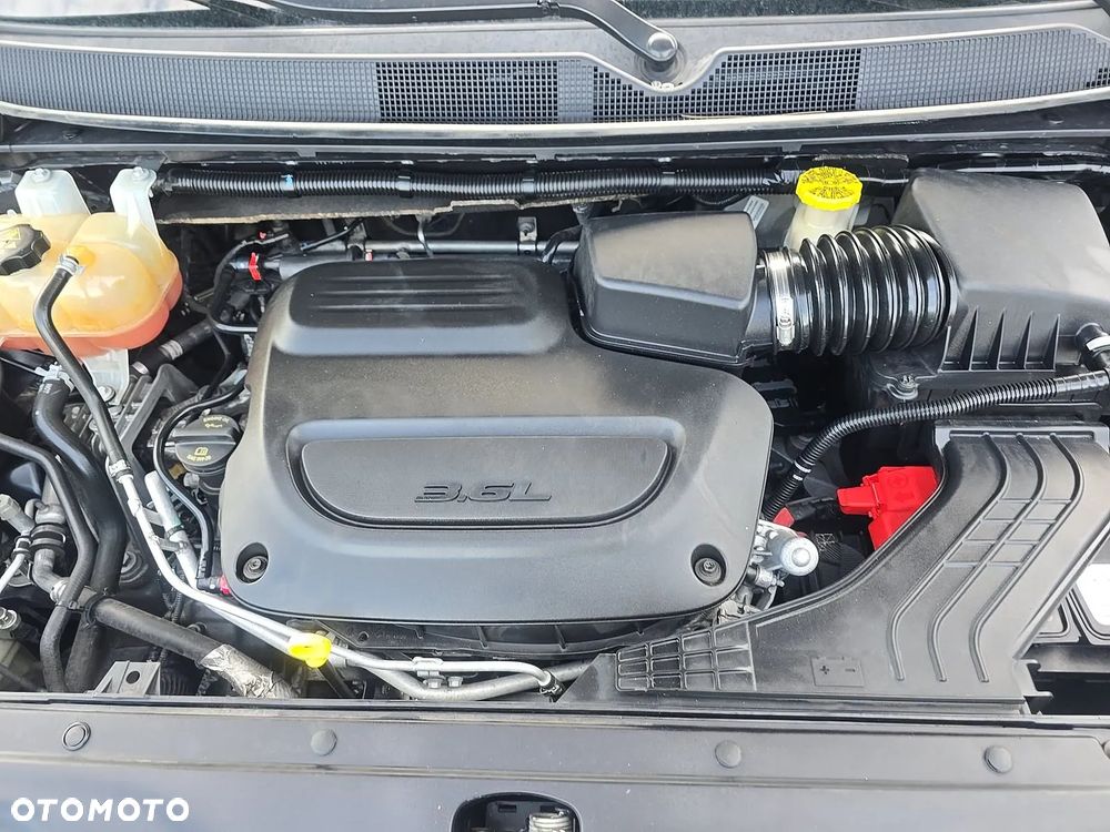 Chrysler Pacifica - 14