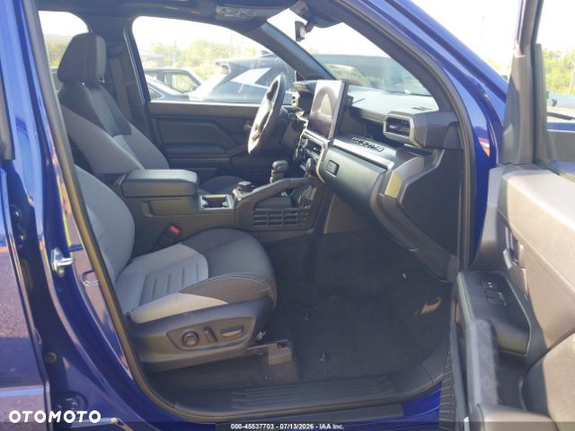 Toyota Tacoma - 10