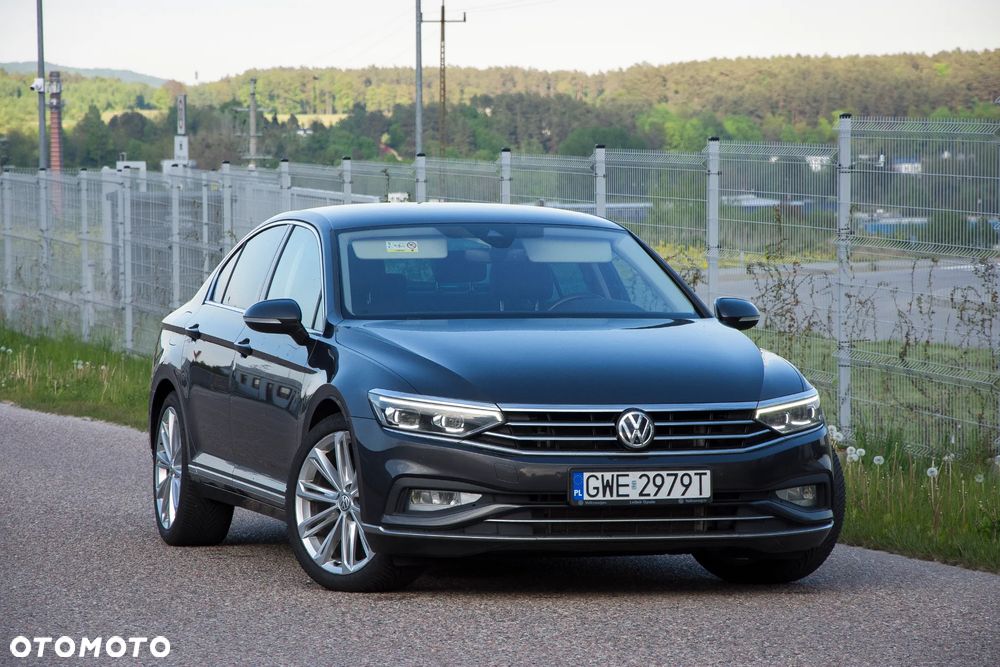 Volkswagen Passat - 4