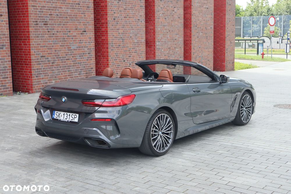 BMW Seria 8 840i - 13