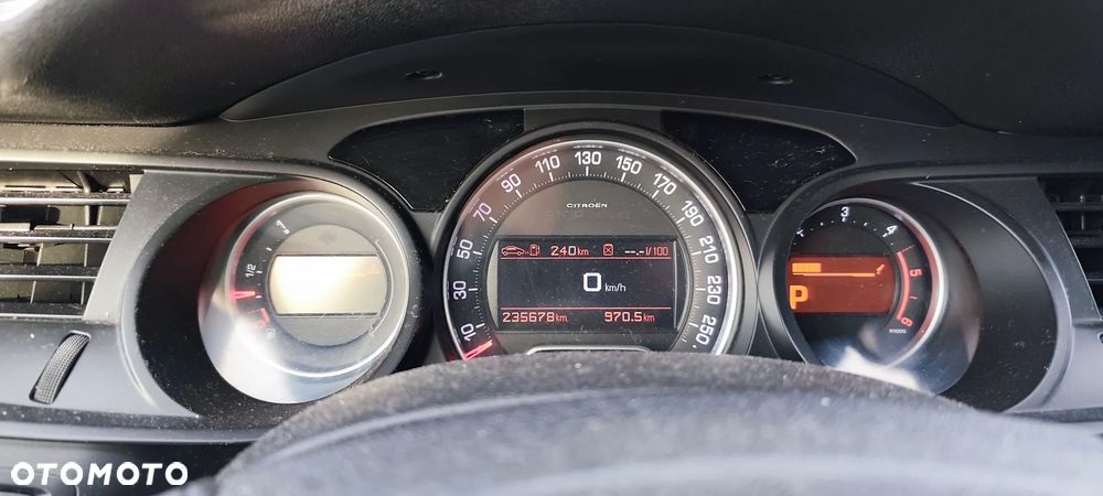 Citroën C5 2.0 HDi Exclusive - 10