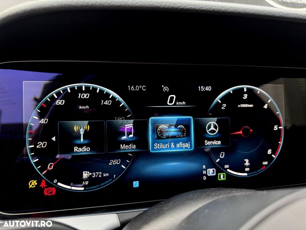 Mercedes-Benz E - 31